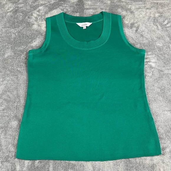 Exclusively Misook classic green knit tank top with slits on sides size M - Picture 1 of 5